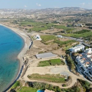 5 Bedroom House for Sale in Kissonerga, Paphos District