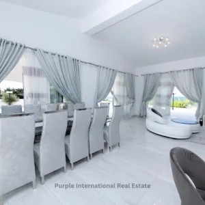 4 Bedroom House for Sale in Sea Caves, Paphos District