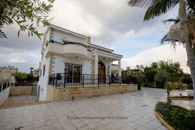 Cheap Houses and Villas for Sale Larnaca up to 900000 euro
