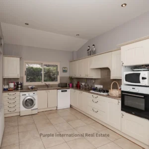 4 Bedroom House for Sale in Maroni, Larnaca District