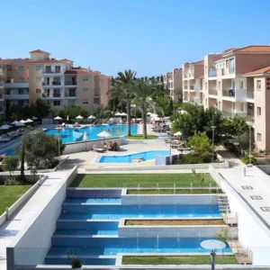 3 Bedroom Apartment for Sale in Paphos – Universal