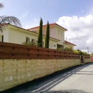 3 Bedroom House for Sale in Moni, Limassol District