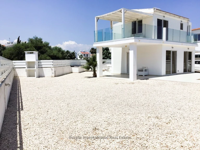Cheap Houses and Villas for Sale Famagusta up to 300000 euro