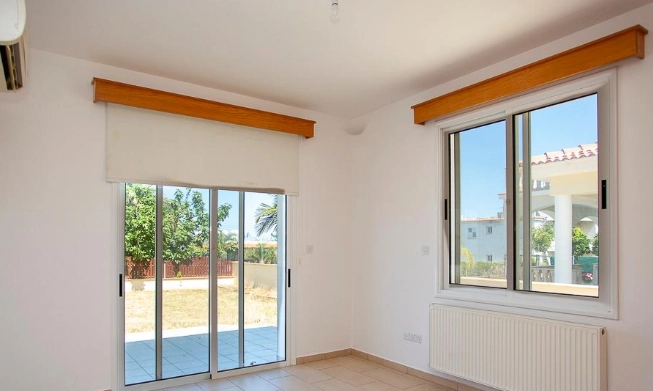 Cheap Houses and Villas for Sale Paphos up to 400000 euro
