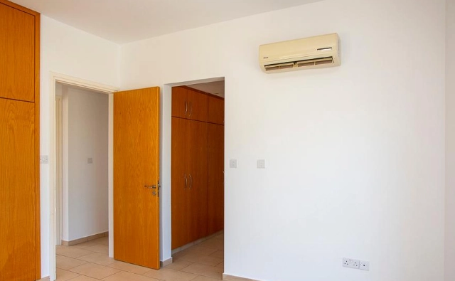 Cheap Houses and Villas for Sale Paphos up to 400000 euro