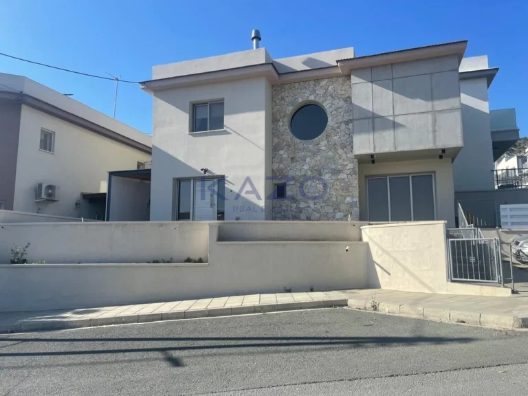 3 Bedroom House for Sale in Palodeia, Limassol District