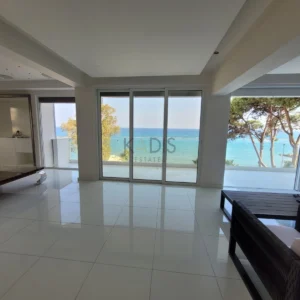 4 Bedroom Apartment for Rent in Potamos Germasogeias, Limassol District