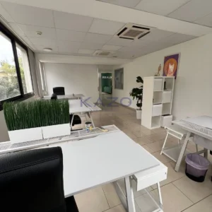 Офис 600 м² в аренду в Лимассоле – Неаполис