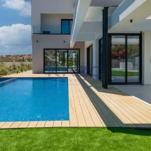 5 Bedroom House for Sale in Agios Tychonas, Limassol District