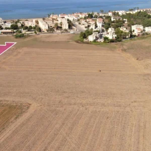 Plot for Sale in Pervolia Larnacas