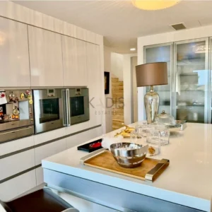 5 Bedroom House for Sale in Agios Tychonas, Limassol District
