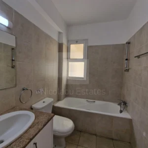 90m² Office for Rent in Limassol District