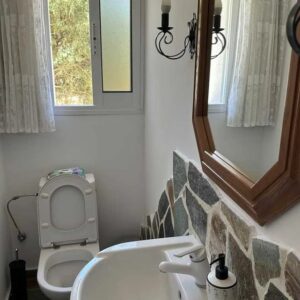 2 Bedroom House for Rent in Kato Polemidia, Limassol District