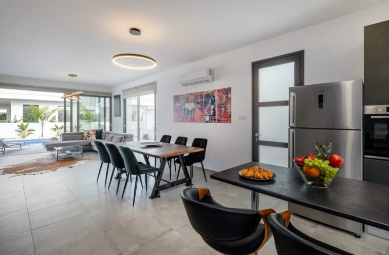 Cheap Houses and Villas for Sale Larnaca up to 700000 euro
