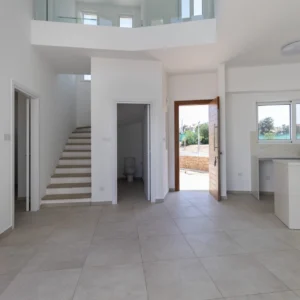 3 Bedroom House for Sale in Chlorakas, Paphos District