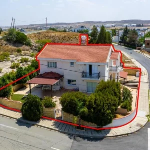 4 Bedroom House for Sale in Agios Konstantinos, Limassol District