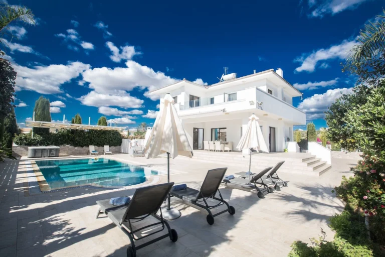 Cheap Houses and Villas for Sale Famagusta up to 1000000 euro