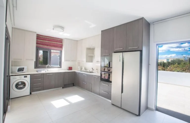 Cheap Houses and Villas for Sale Famagusta up to 1000000 euro