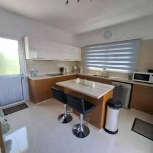 6+ Bedroom House for Sale in Kato Paphos
