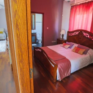 5 Bedroom House for Sale in Agios Tychonas, Limassol District