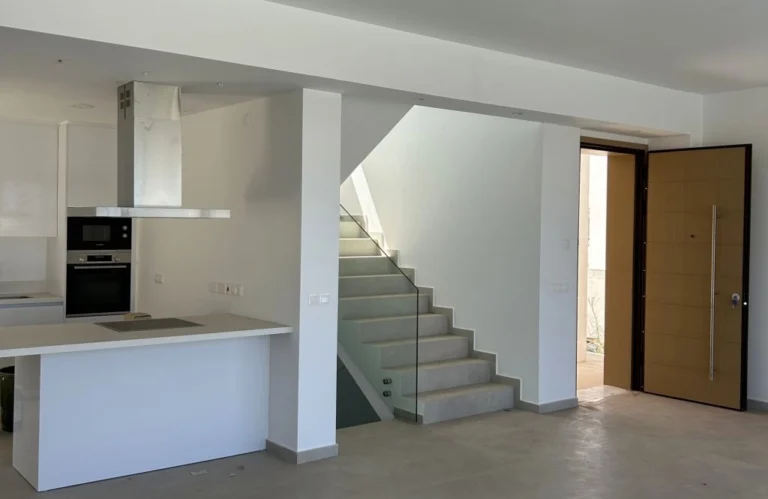 Cheap Houses and Villas for Sale Famagusta up to 900000 euro