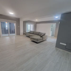 132m² Office for Rent in Limassol – Mesa Geitonia