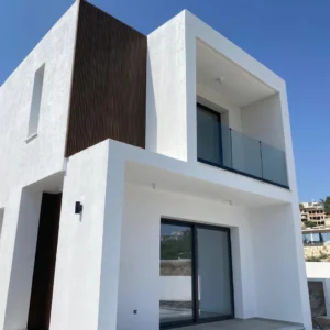 3 Bedroom House for Sale in Chlorakas, Paphos District