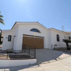 5 Bedroom House for Sale in Krasas, Larnaca District