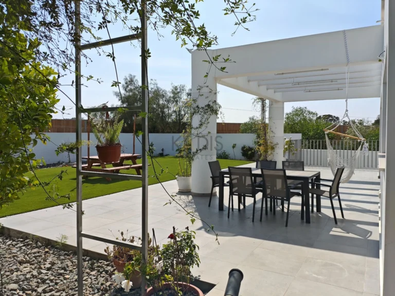 Cheap Houses and Villas for Sale Nicosia up to 900000 euro