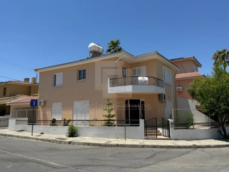 Cheap Houses and Villas for Sale Nicosia up to 500000 euro