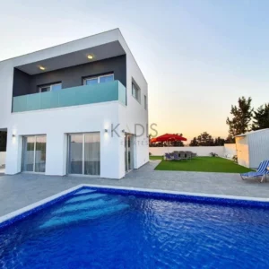 4 Bedroom House for Rent in Asomatos, Limassol District