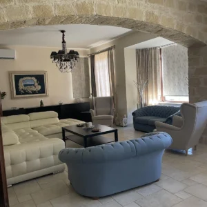 4 Bedroom House for Sale in Episkopi Lemesou, Limassol District