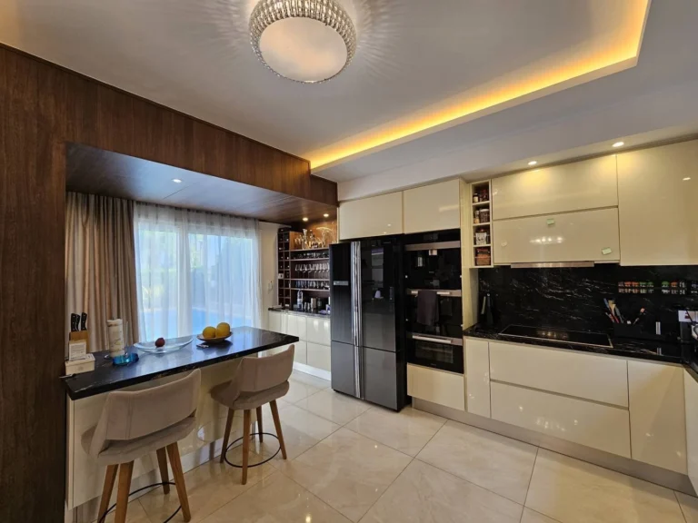 5 Bedroom House for Sale in Agios Tychonas, Limassol District