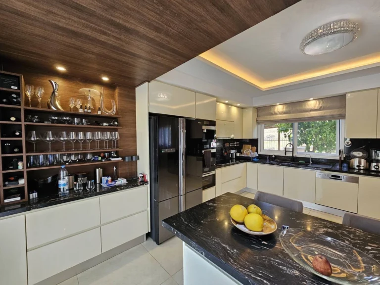 5 Bedroom House for Sale in Agios Tychonas, Limassol District