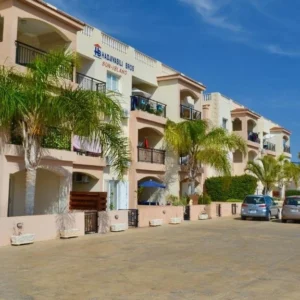 2 Bedroom Apartment for Sale in Geroskipou, Paphos District