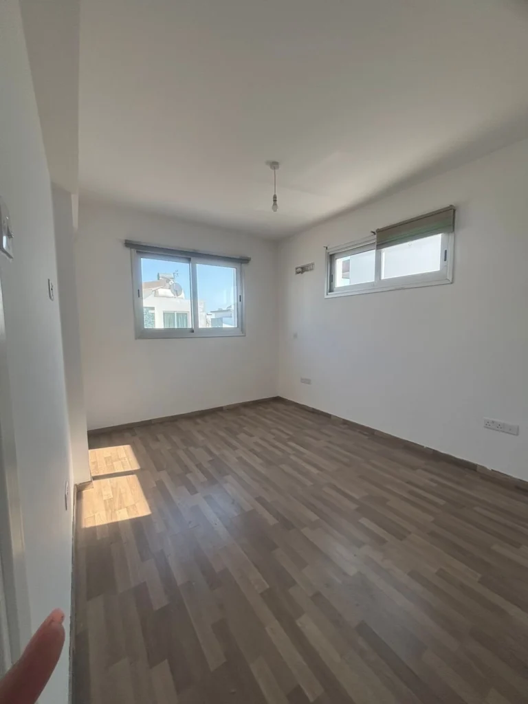 Cheap Houses and Villas for Sale Larnaca up to 300000 euro