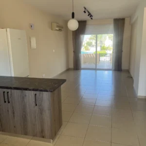 2 Bedroom Apartment for Sale in Paphos – Universal