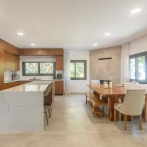 3 Bedroom Apartment for Rent in Agios Theodoros, Paphos District