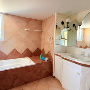 2 Bedroom Apartment for Rent in Kato Polemidia, Limassol District