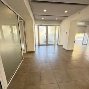 103m² Office for Rent in Limassol – Mesa Geitonia