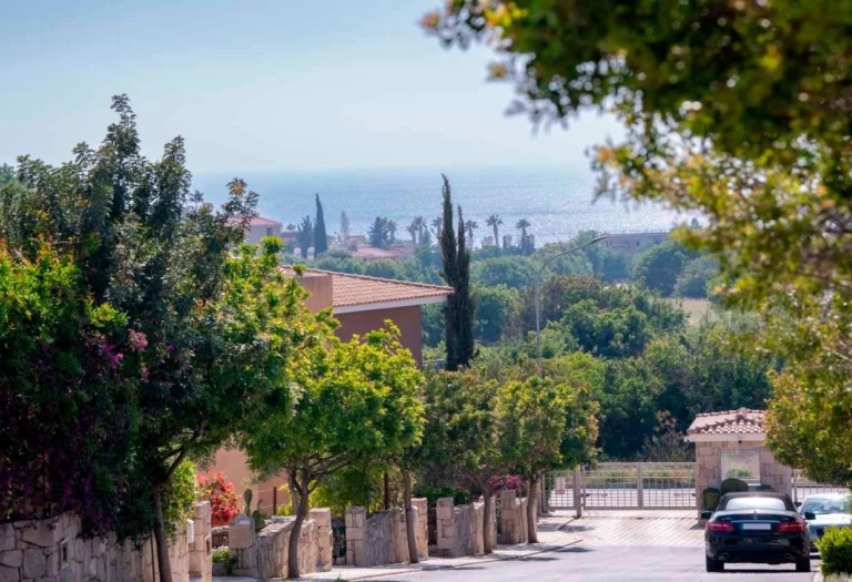 Cheap Apartments for Sale Paphos up to 900000 euro