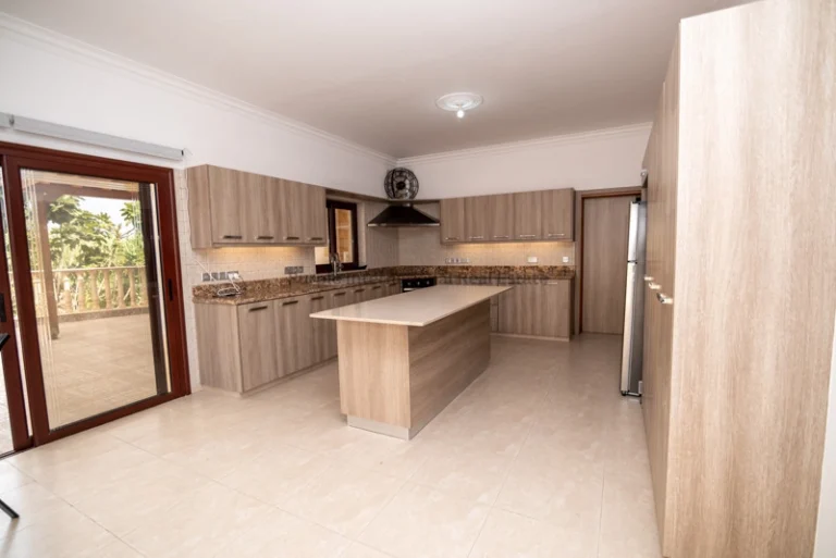 Cheap Houses and Villas for Sale Famagusta up to 700000 euro