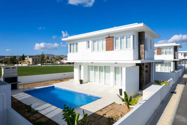 Cheap Houses and Villas for Sale Larnaca up to 700000 euro