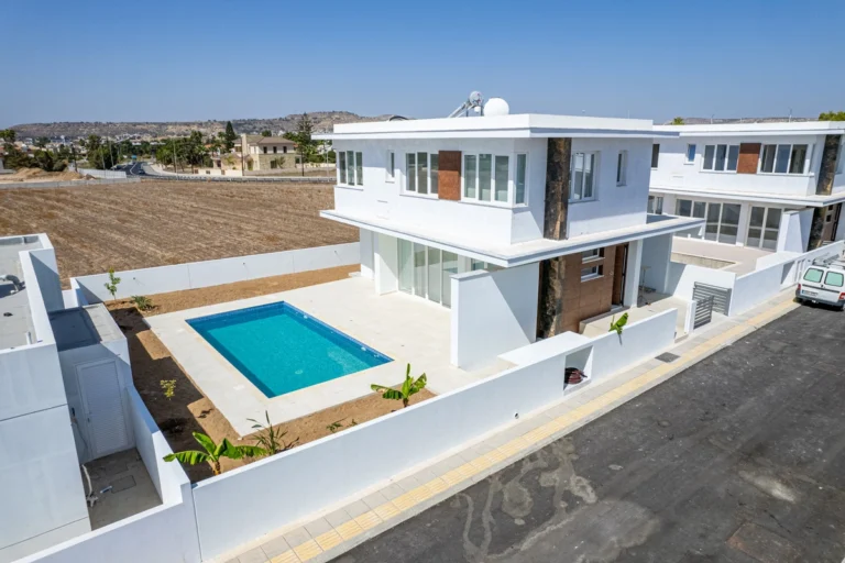 Cheap Houses and Villas for Sale Larnaca up to 700000 euro