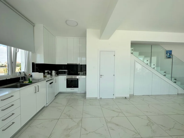 Cheap Houses and Villas for Sale Larnaca up to 700000 euro