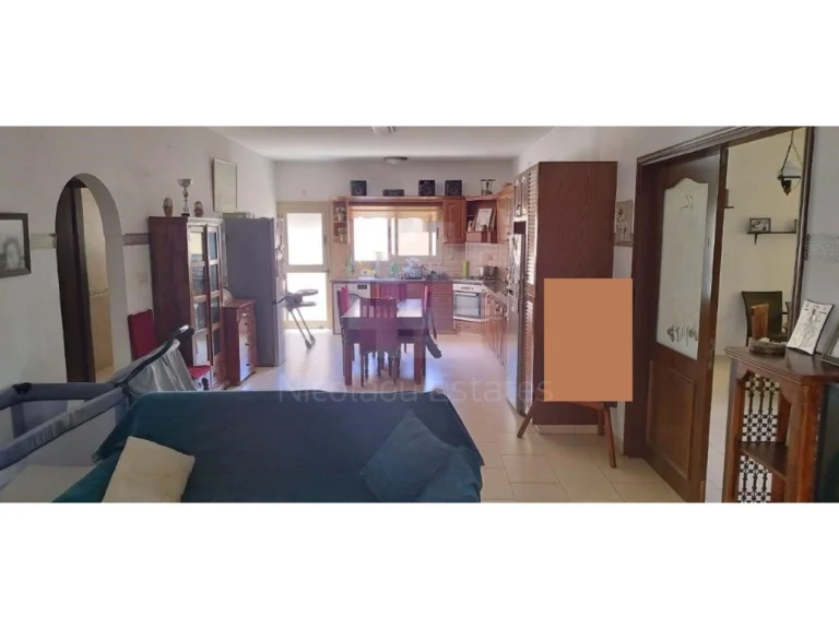Cheap Houses and Villas for Sale Limassol up to 500000 euro