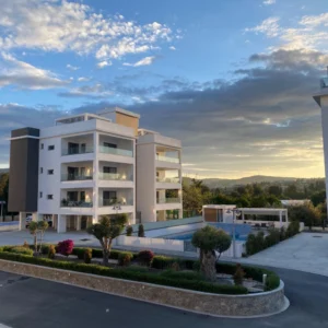 5 Bedroom Apartment for Rent in Potamos Germasogeias, Limassol District