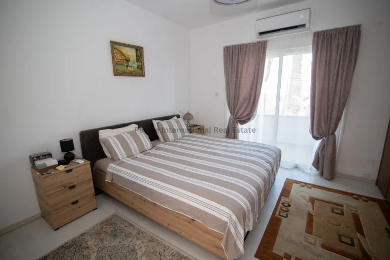 Cheap Houses and Villas for Sale Larnaca up to 300000 euro