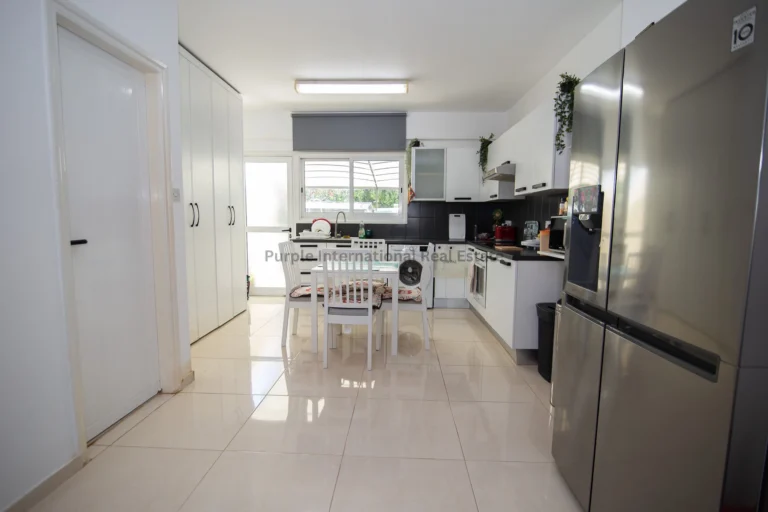 Cheap Houses and Villas for Sale Larnaca up to 300000 euro
