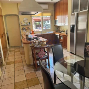 3 Bedroom House for Sale in Limassol – Mesa Geitonia